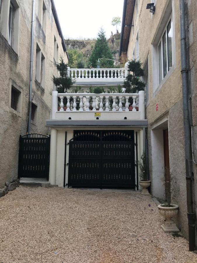 Treacy'S Residence Morez Luaran gambar